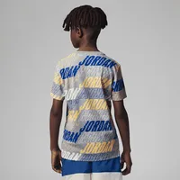 Jordan Vibes Printed Tee Big Kids' T-Shirt. Nike.com