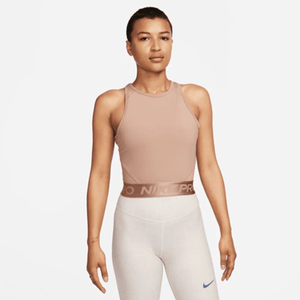 Nike Pro Dri-FIT Women's Crop Top. Nike.com