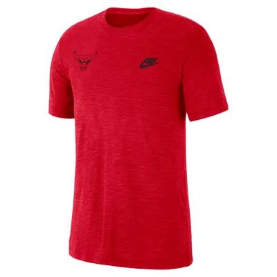 Chicago Bulls Nike Youth Essential Practice T-Shirt - Red