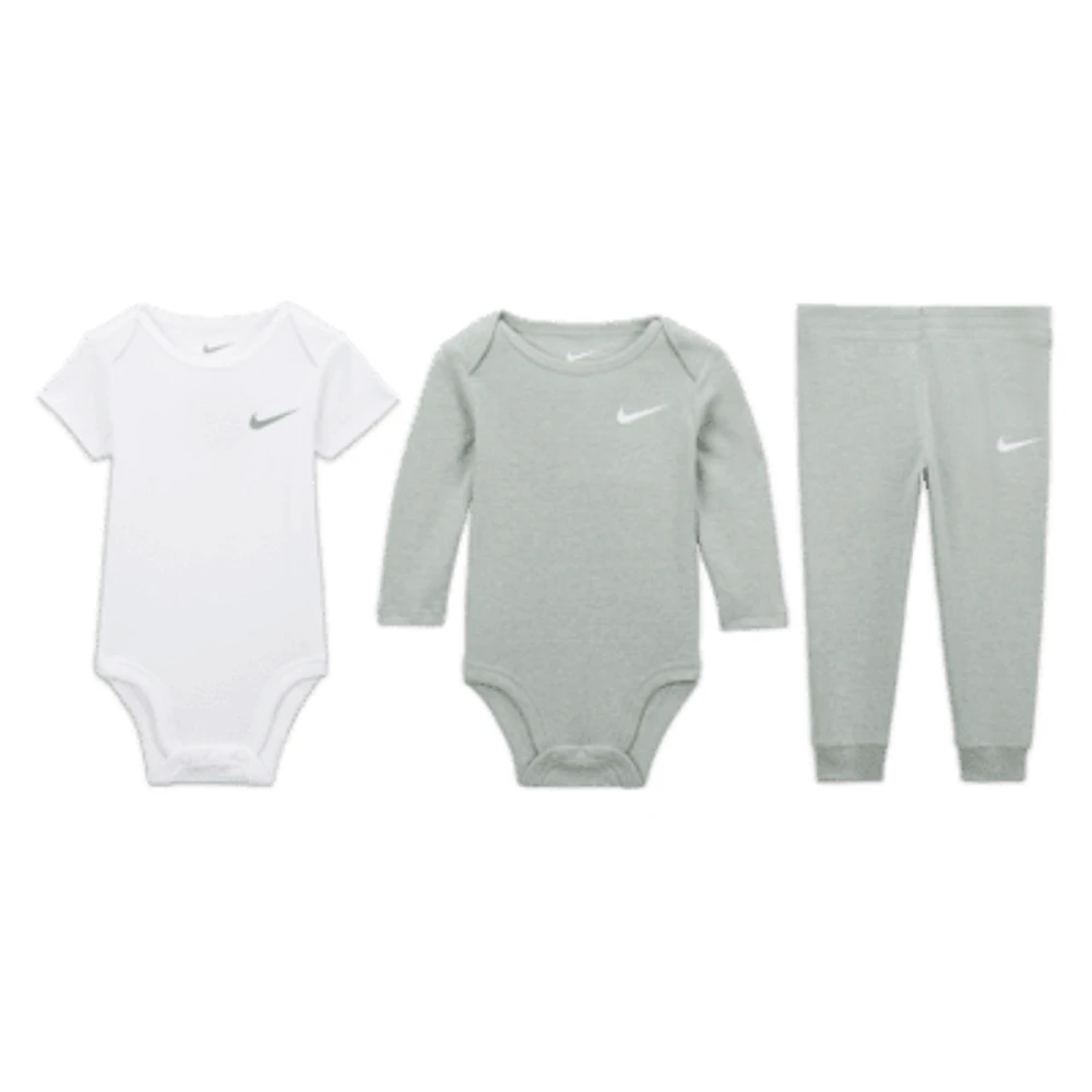 Nike Essentials Baby (0-9M) 3-Piece Bodysuit Set. Nike.com