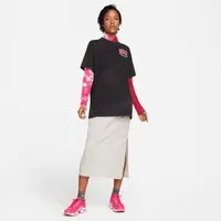 Nike Sportswear Women's T-Shirt. Nike.com