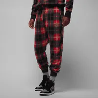 Jordan Essential Holiday Men's Fleece Pants. Nike.com