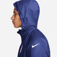 U.S. Strike Men's Nike Woven Soccer Jacket. Nike.com