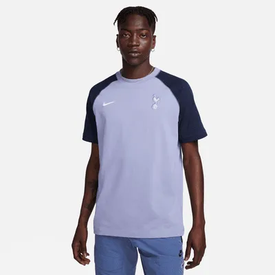 Tottenham Hotspur Travel Men's Nike Short-Sleeve Soccer Top. Nike.com