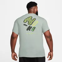 Nike Men's Football T-Shirt. Nike.com