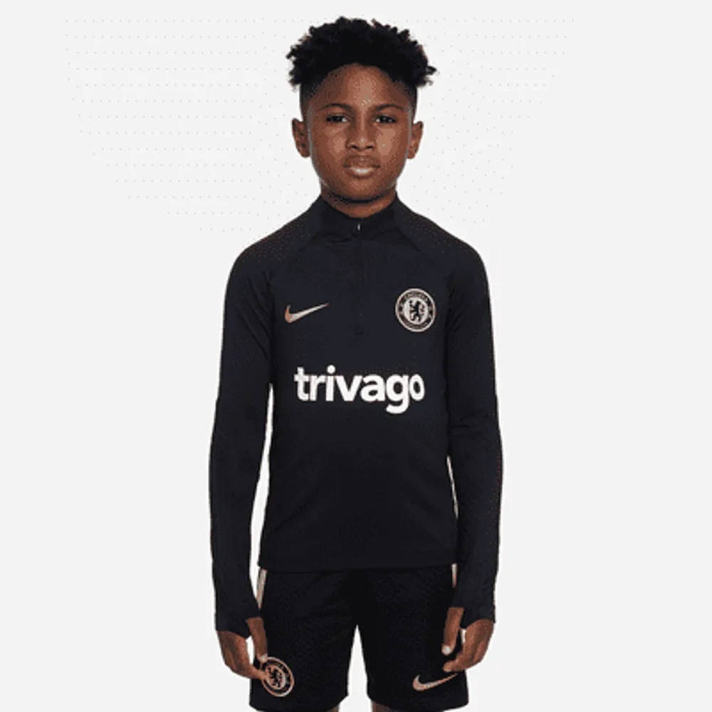 Chelsea FC Strike Big Kids' Nike Dri-FIT Knit Soccer Drill Top. Nike.com