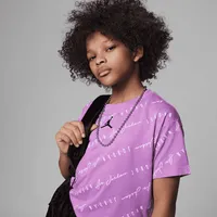 Jordan Essentials Printed Tee Big Kids' T-Shirt. Nike.com