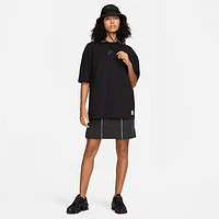 Nike Sportswear Women's Oversized T-Shirt. Nike.com