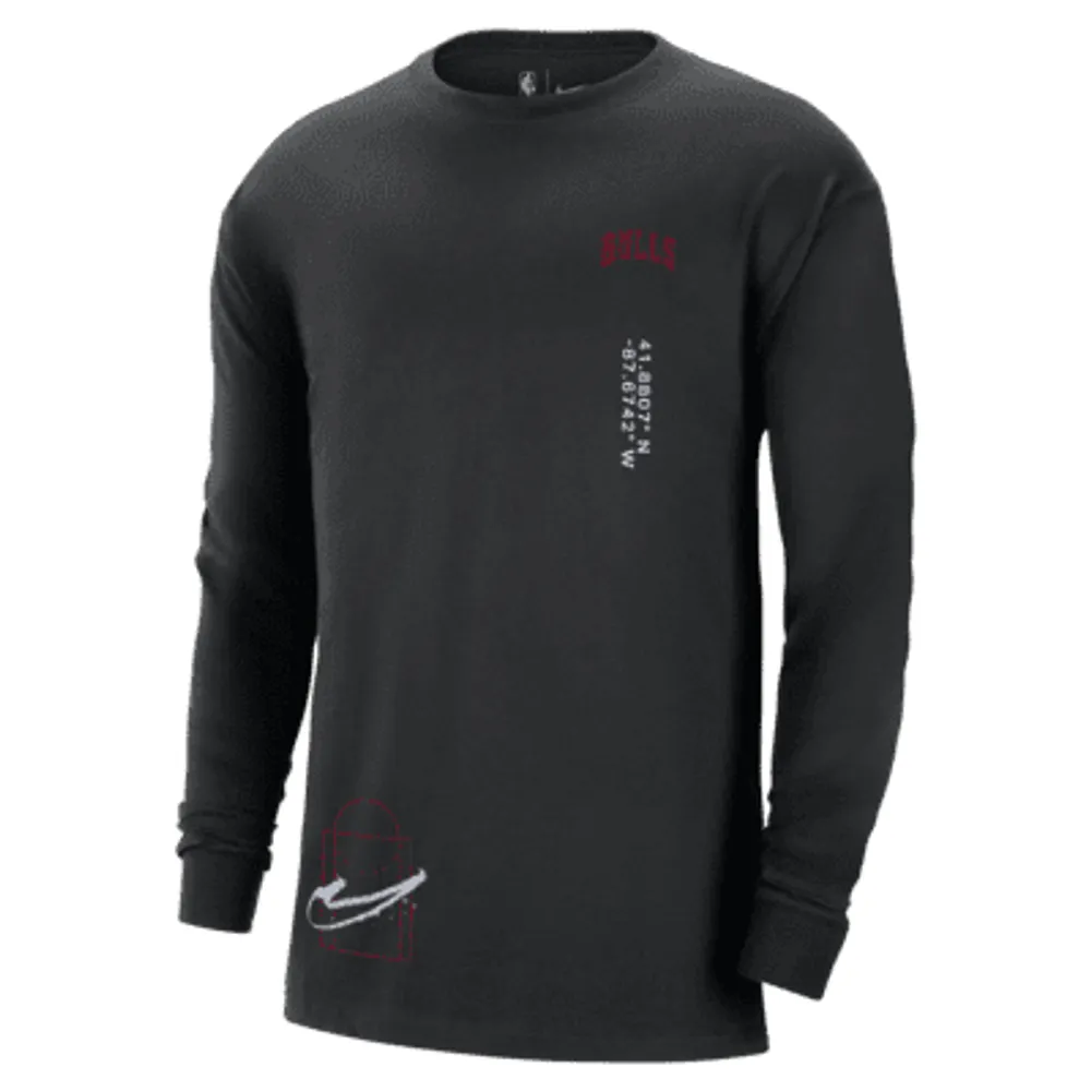 Chicago Bulls Courtside Max90 Men's Nike NBA Long-Sleeve T-Shirt. Nike.com