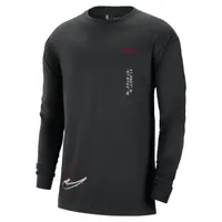 Chicago Bulls Courtside Max90 Men's Nike NBA Long-Sleeve T-Shirt. Nike.com