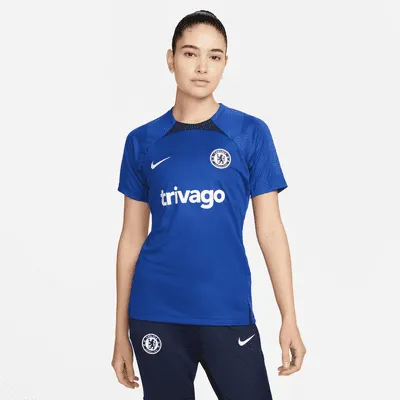 Chelsea FC Strike Women's Nike Dri-FIT Short-Sleeve Soccer Top. Nike.com