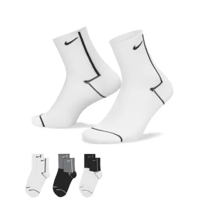 Nike Everyday Lightweight Training Ankle Socks (3 Pairs)