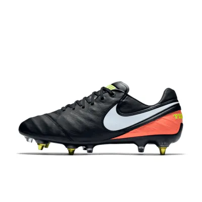 Chaussure de football à crampons pour terrain gras Nike Tiempo Legend VI SG-PRO Anti Clog Traction. FR