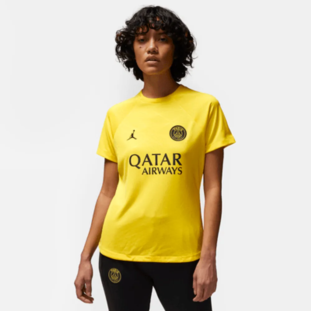 Paris Saint-Germain Women's Jordan Dri-FIT Pre-Match Soccer Top. Nike.com