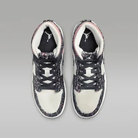 Air Jordan 1 Mid SE Big Kids' Shoes. Nike.com