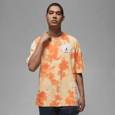 Nike Sportswear Premium Essentials Men's Tie-Dye Max90 T-Shirt.