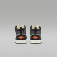 Jordan 1 Mid SE Craft Little Kids' Shoes. Nike.com