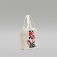 Jordan Graphic Tote Tote Bag. Nike.com