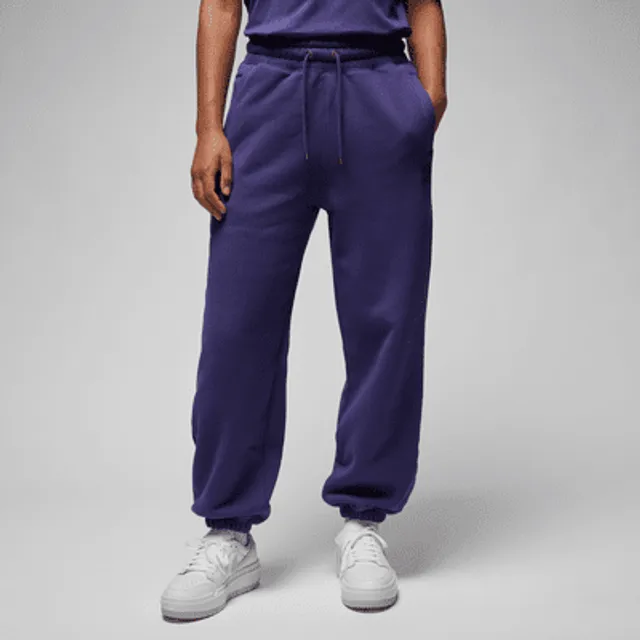 Jordan Flight Fleece Women's Winterized Pants.