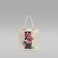 Jordan Graphic Tote Tote Bag. Nike.com