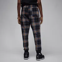 Jordan Essential Holiday Men's Fleece Pants. Nike.com