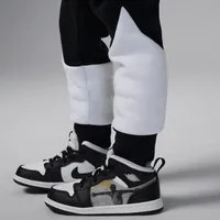 Jordan Toddler Pullover Hoodie and Pants Set. Nike.com