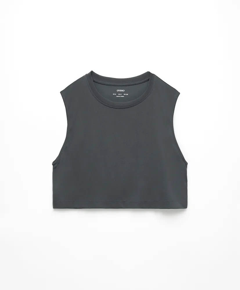 Camiseta crop con modal