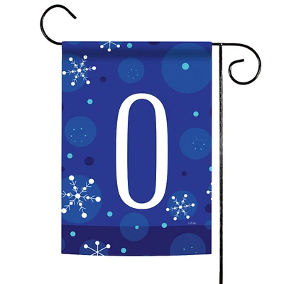 Toland Home Garden Blue and White Christmas Snowflakes Monogram O Outdoor Garden Flag 18" x 12.5"