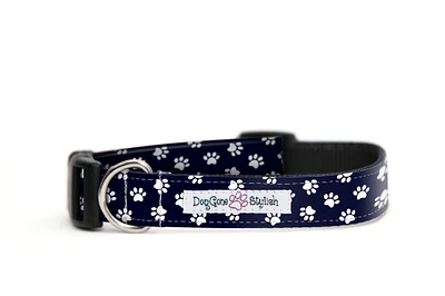 Black and White Paws Dog Collar
