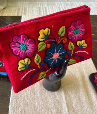 Peruvian Handmade Wool Clutch with Vibrant Embroidery | Wool Clutch with Exquisite Embroidery