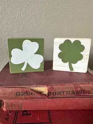 Small St Patrick's Day Shamrock wood sign, small sign, home decor, St Patrick day, shamrock, lucky, 4 leaf clover, small sign