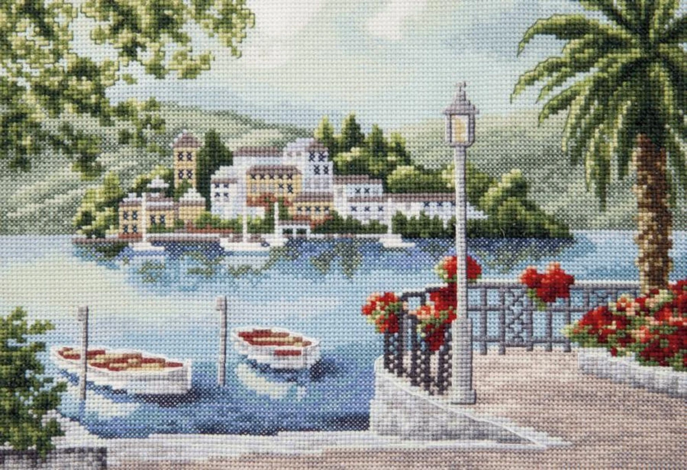 Paradise Island M-519C Counted Cross Stitch Kit