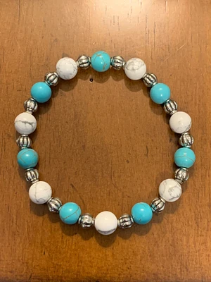 Turquoise and White beaded bracelet