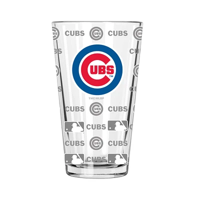 The Memory Company 5.75" Clear and Red MLB Chicago Cubs Sandblasted Pint Glass 16 oz.
