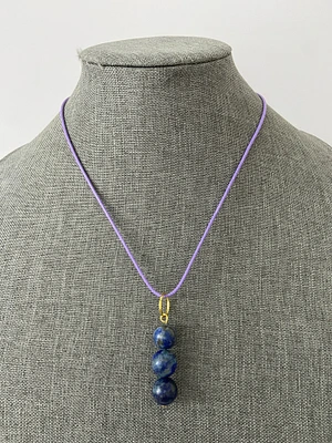 Lapis lazuli pendant necklace