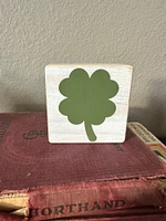 Small St Patrick's Day Shamrock wood sign, small sign, home decor, St Patrick day, shamrock, lucky, 4 leaf clover, small sign