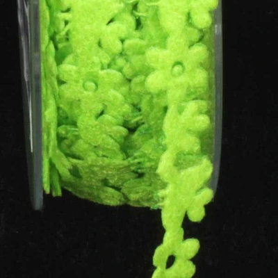 The Ribbon People Lime Green Felt Birds and Flowers Woven Craft Ribbon 0.5" x 22 Yards