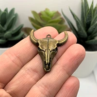 4, 20 or 50 Pieces: Bronze Steer Cattle Skull Pendant Charms