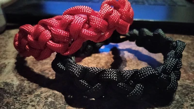 Lightweight Unique Paracord Survival bracelet