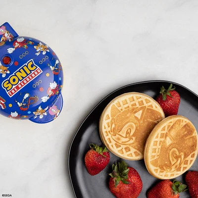 Uncanny Brands Sonic the Hedgehog Mini Waffle Maker