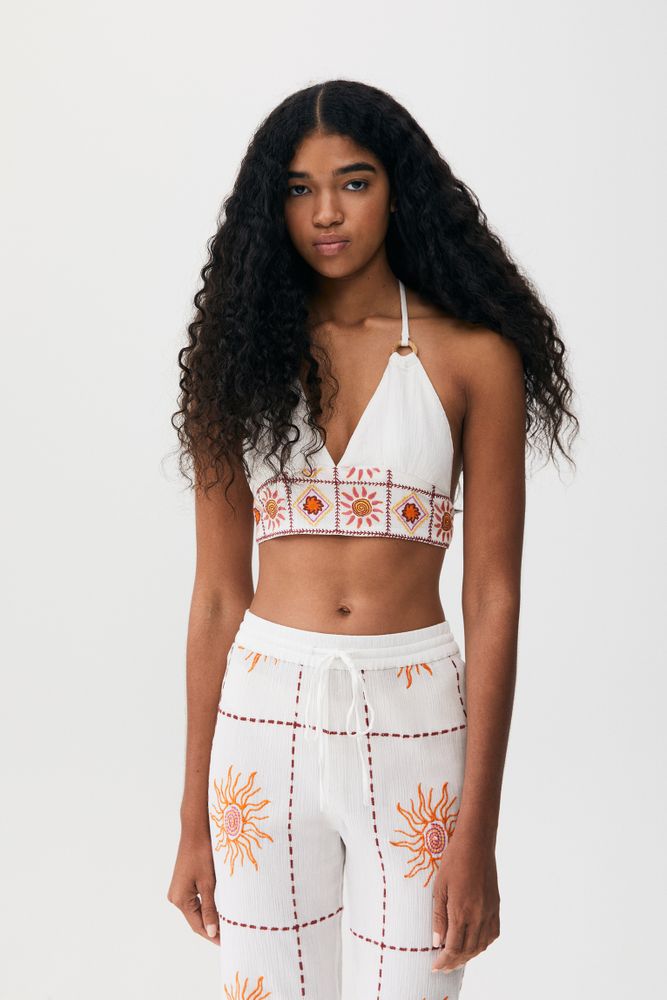 Top encolure américaine boho broderie