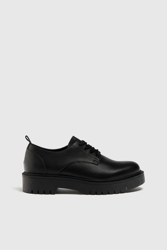 Chaussures à lacets semelle épaisse