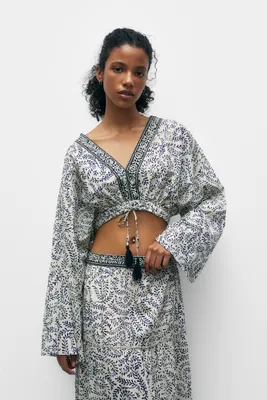 Blouse cropped manches longues imprimée