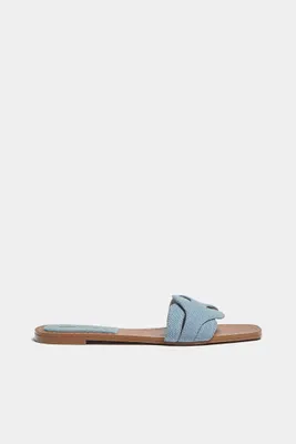 Sandales plates denim croisées