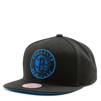 HIGHLIGHTER TEAM POP BROOKLYN NETS SNAPBACK HAT