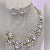 Bridal Gold Flower Necklace & Earrings Set 146365