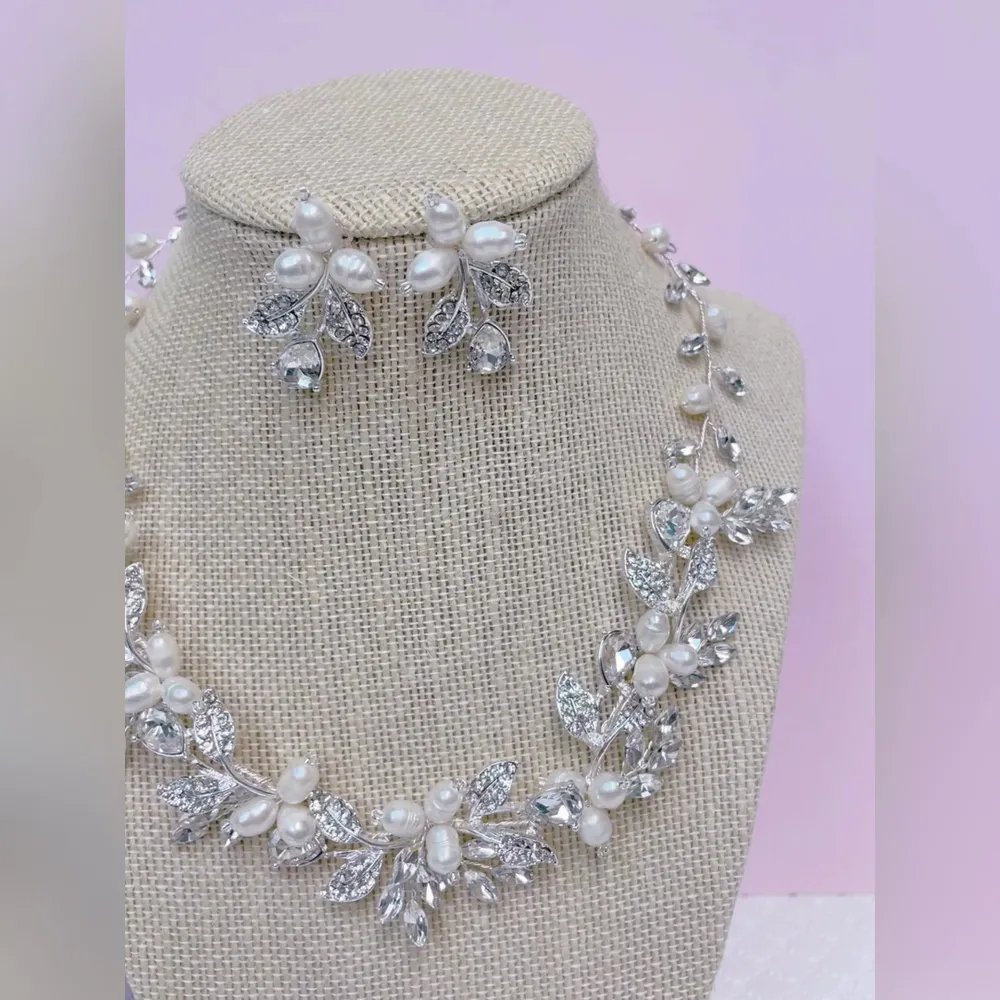 Bridal Crystal & Pearl Necklace & Earrings Set 146367