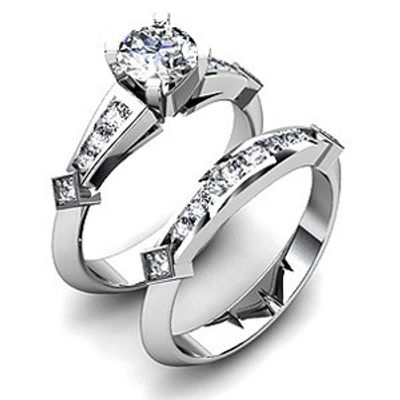 Diamond Solitaire Ring with Side Stones
