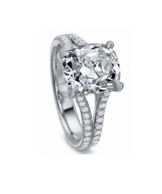 Cushion Split Band Diamond Engagement Ring