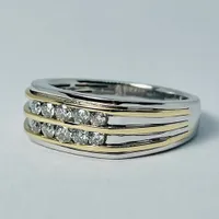 14kt Gold Two-Tone Diamond Band 0.50ctw